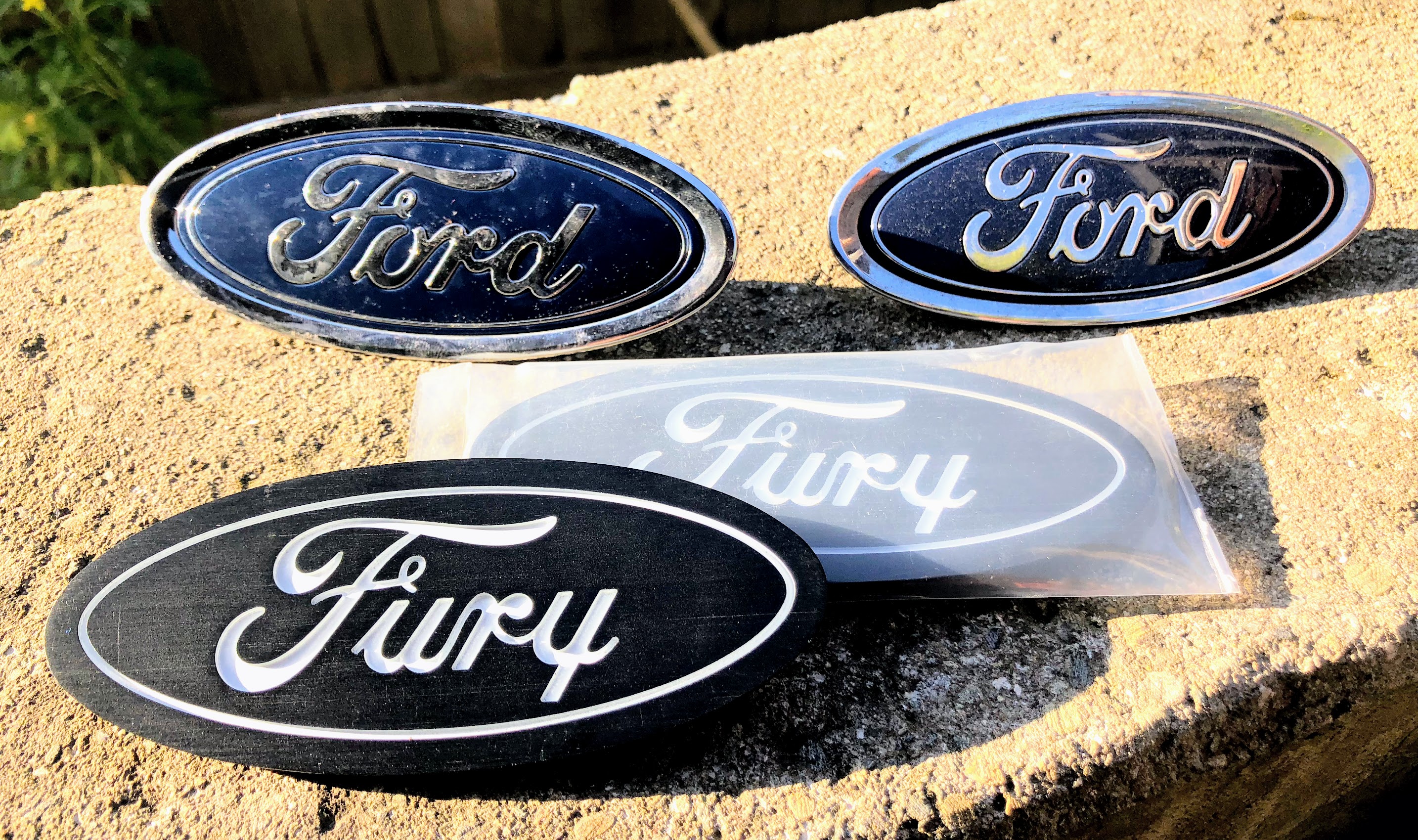 Remove and Replace Ford Focus RS mk3 Billet Badges/Emblems – Forest Key's  Blog