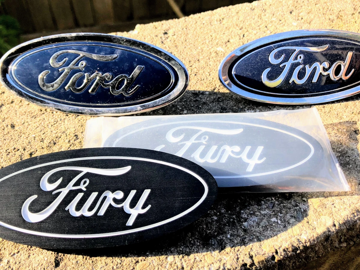 Remove and Replace Ford Focus RS mk3 Billet Badges/Emblems